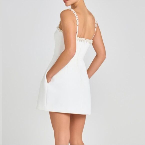 NWT NADINE MERABI Crepe White Mini Dress with Pearly Beads Strapless Minidress - Picture 2 of 10